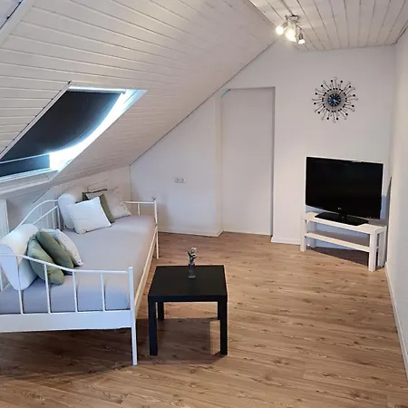 公寓 65 Qm Im Gruenen 阿尔布鲁克